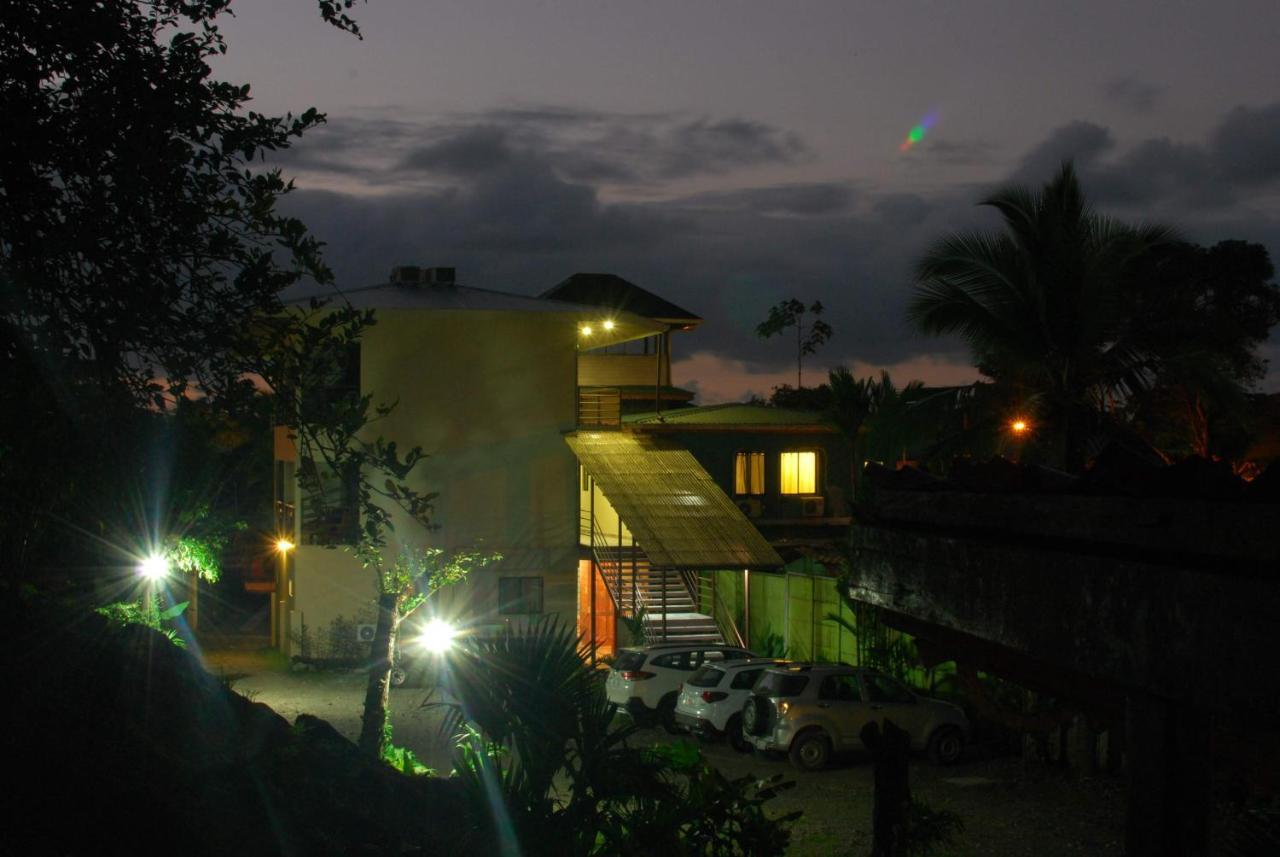Hotel Torres Del Mar Puerto Viejo de Talamanca Bagian luar foto