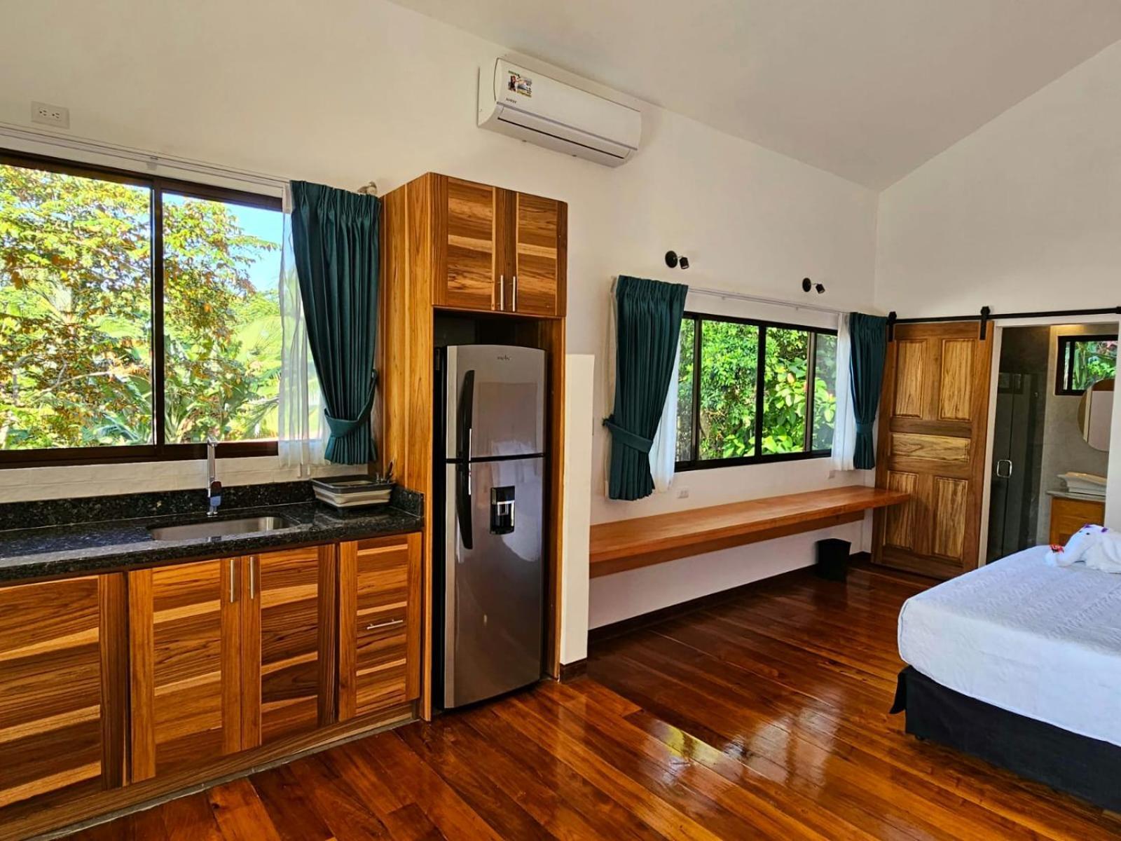 Hotel Torres Del Mar Puerto Viejo de Talamanca Bagian luar foto